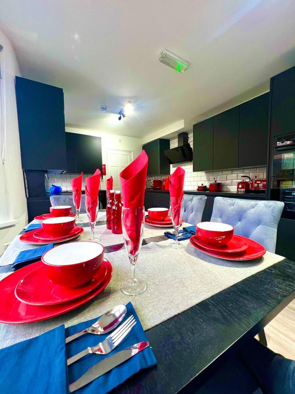 הוילה לונדון Stratford City - Luxe House With Garden מראה חיצוני תמונה